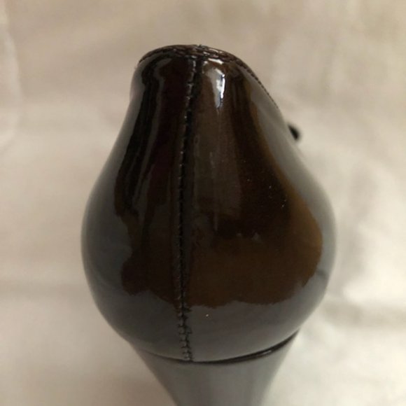 Shoes - Picture 3 of 5